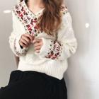 Pattern V-neck Loose-fit Sweater