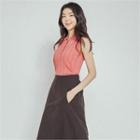 Collared Sleeveless Knit Top