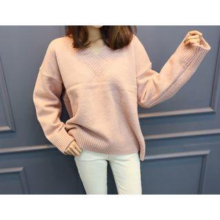 Ribbed V-neck Knit Sweater