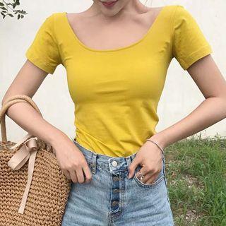 Short-sleeve Scoop Neck T-shirt