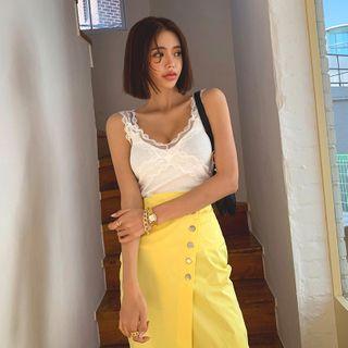 Lace-trim Slim-fit Sleeveless Top