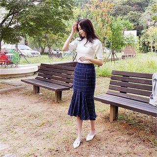 Colored Crew-neck Knit Top