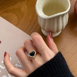 Heart Rhinestone Alloy Ring J2576 - Gold - One Size