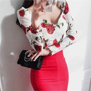 Sweetheart-neckline Rosette Lace Top