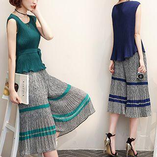 Set: Pleated Sleeveless Top + Stripe Wide Leg Cropped Pants