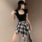 Short-sleeve Crop T-shirt / Plaid Tie-waist Culottes