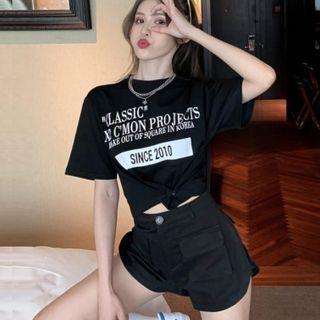 Lettering Short-sleeve Cropped T-shirt / High-waist Denim Shorts