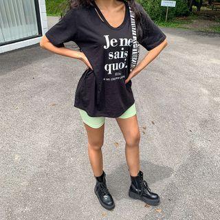 Slit-shoulder Letter-printed T-shirt