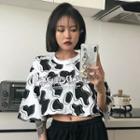 Elbow-sleeve Cow Print Cropped T-shirt