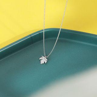 925 Sterling Silver Maple Leaf Necklace