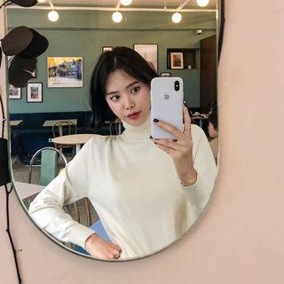 Turtleneck Bishop-sleeve Knit Top