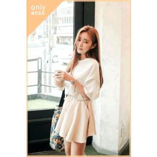 Drop-shoulder Elbow-sleeve Top