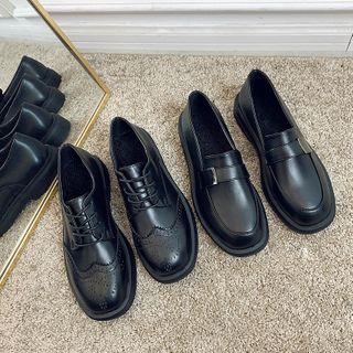 Lace-up Brogue Shoes / Loafers