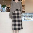 Plain Sweater / Straight Cut Midi Plaid Skirt