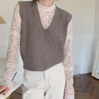 V-neck Argyle Knit Vest / High-neck Lace Long-sleeve Top