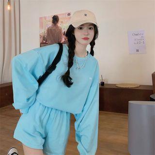 Set: Number Embroidered Sweatshirt + Shorts