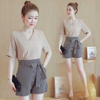 Set: Short-sleeve V-neck T-shirt + Pinstriped Shorts