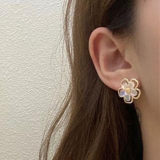 Flower Resin Alloy Earring