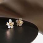 Faux Pearl Flower Earring 1 Pair - White & Gold - One Size