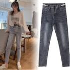 Lettering Cropped Skinny Jeans