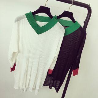 Color Block V-neck 3/4-sleeve Knit Top