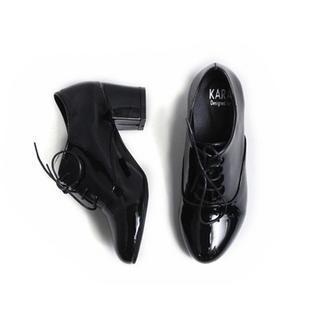 Patent Chunky-heel Oxford Pumps