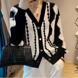 Two-tone Pattern V-neck Cardigan
