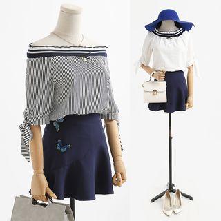 Set: Off-shoulder Ruffle Blouse + Embroidery Skirt