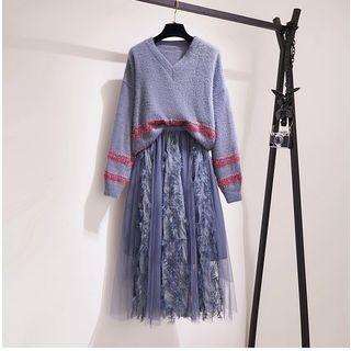 Set: V-neck Striped Sweater + Fringed Mesh A-line Midi Skirt As Shown In Figure - One Size