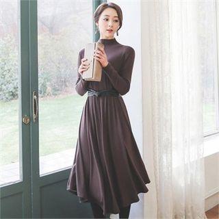 Mock-neck Seam-detail A-line Dress