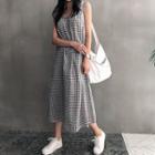 Sleeveless Plaid Boxy-fit Long Dress