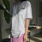 Lettering Short-sleeve T-shirt / Slit Midi Skirt