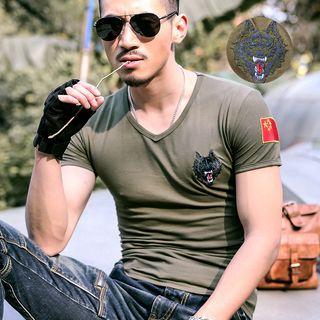 Wolf Embroidered V-neck Short-sleeve T-shirt