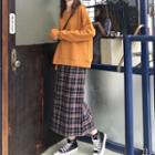 Tie-side Pullover / Plaid Midi A-line Skirt