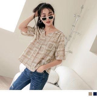 Short-sleeve Collarless Paisley Print Chiffon Blouse