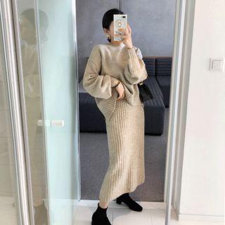 Set: Round-neck Loose-fit Knit Top + Band-waist Ribbed Long Skirt