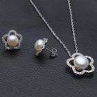 Set: Freshwater Pearl Necklace + Earrings