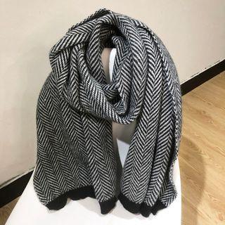 Patterned Scarf Pattern - Black & Gray - One Size