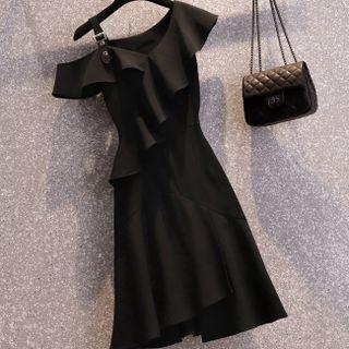 Asymmetrical Cold-shoulder Buckled A-line Dress