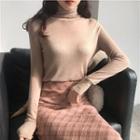 Long-sleeve Turtleneck Plain T-shirt