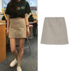 Print Short-sleeve T-shirt / High-waist Pencil Skirt