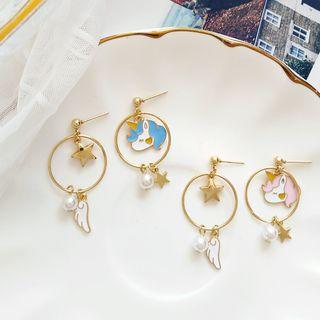 Non-matching Faux Pearl Unicorn Hoop Earring