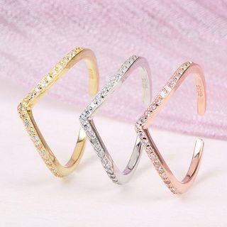 Chevron Ring