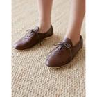 Oval-toe Oxford Flats