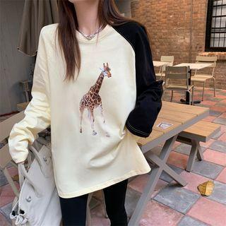 Long-sleeve Giraffe Print T-shirt