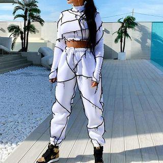 Set: Long Sleeve Paneled Crop Top + Sweatpants