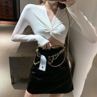 Long-sleeve Cropped T-shirt / Chained A-line Skirt