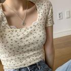 Square-neck Cropped Slim Floral T-shirt