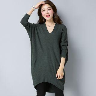 Plain V-neck Knit Tunic