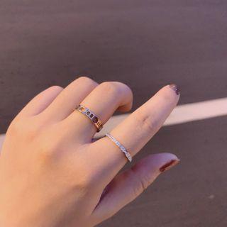 Set: Alloy Roman Numeral Ring + Rhinestone Ring As Shown In Figure - One Size